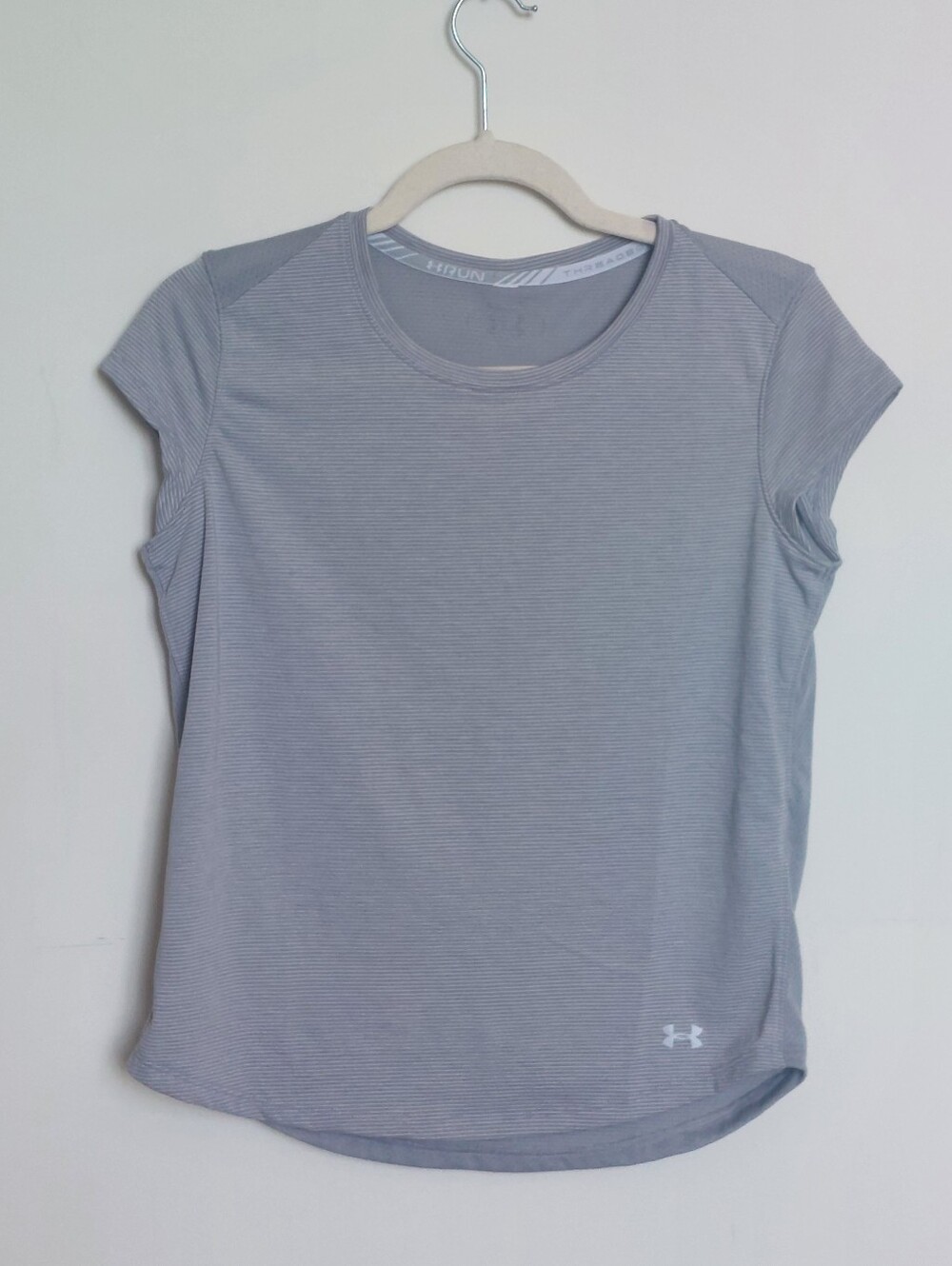 Under Armour Women's Short Sleeve Performance Tee — Light Gray